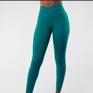 NWOT Buffbunny siren leggings medium